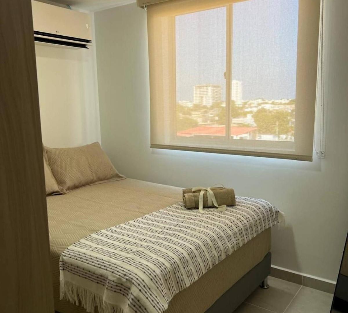 Apartamento Cerca Al Aeropuerto En *