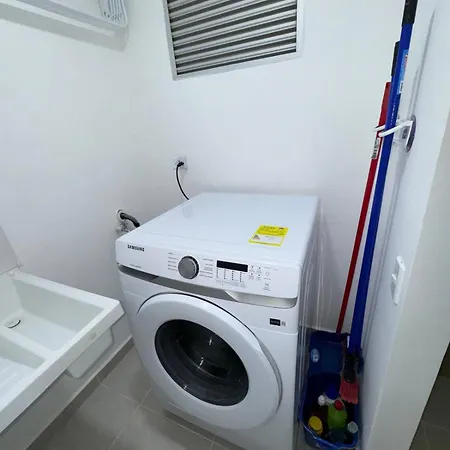 Apartamento Cerca Al Aeropuerto En