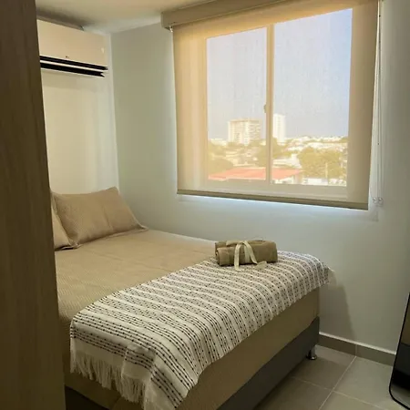 Apartamento Cerca Al Aeropuerto En *