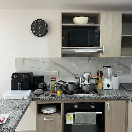 Cerca Al Aeropuerto En Apartamento Cartagena